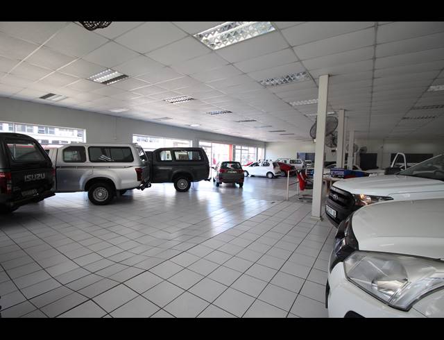 1,214M² RETAIL FOR SALE IN EAST LONDON CENTRAL